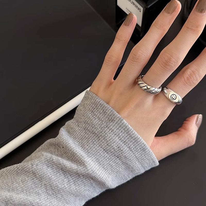 Геометрическое Открытое Уникальное Кольцо с Игривым Смайликом для Модных Женщин