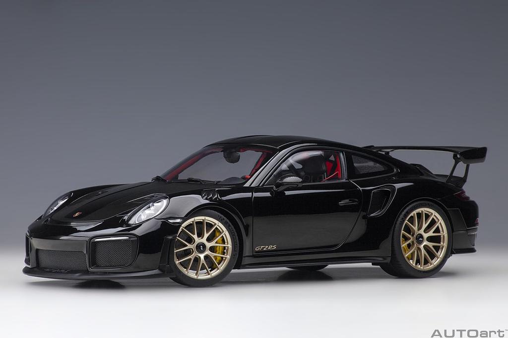 AUTOart Porsche 911 GT2 RS Weissach Package Черный Готовый продукт 1/18 (991,2) Черный/Карбон
