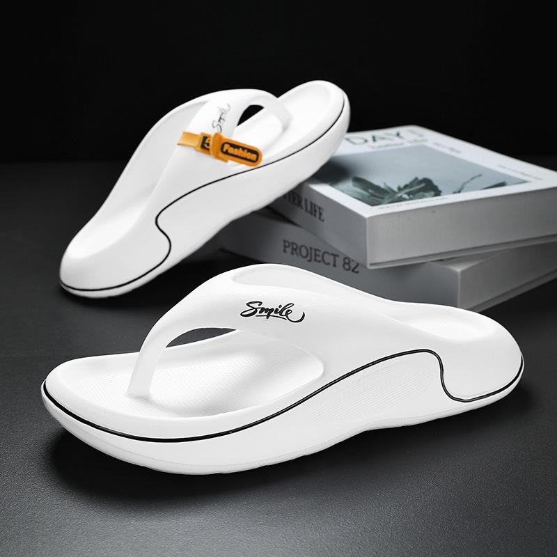 Fashion Couple's Flip Flops 2025 Summer New Pinch Toe Sandals Fashion Casual Beach Slippers Outdoor Soft Sole EVA Slippers for Men Women