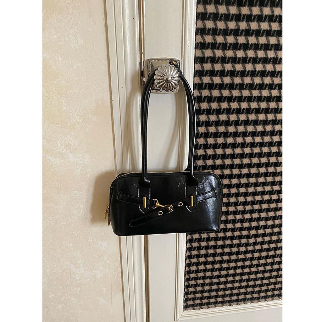 England Style Shell Shape Bags For Women Luxury Designer Handbags And Purses 2024 New In PU Belt Buckle Underarm Shoulder