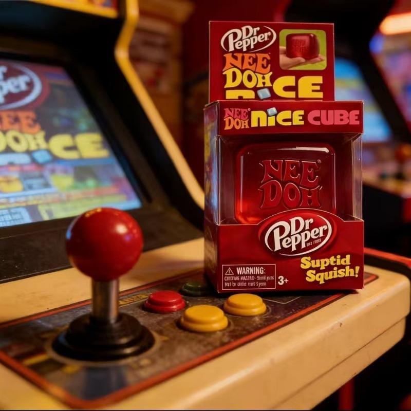 Schylling Dr Pepper x NeeDoh Nice Cube Сжимаемая игрушка Мягкий упругий кубик-антистресс Портативная сенсорная игрушка Подарок