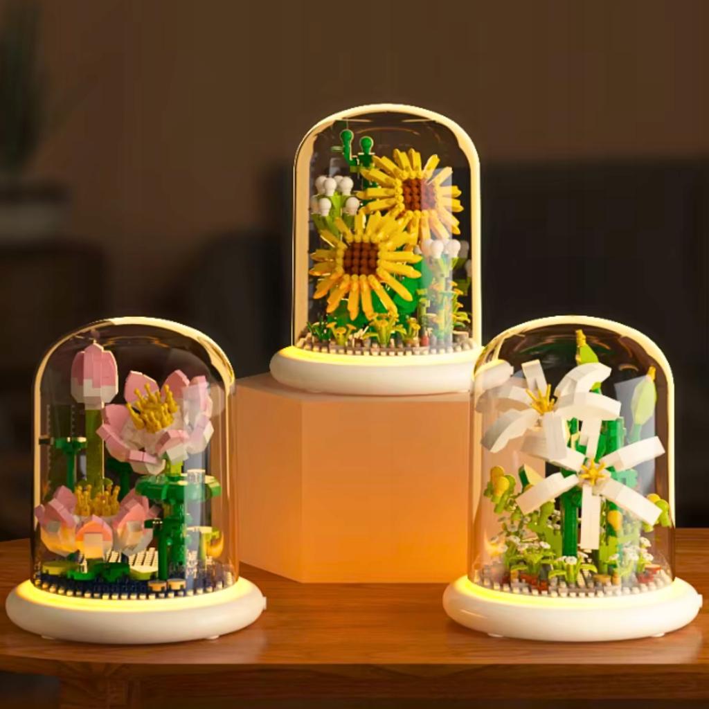 Flower Bouquet Construction Blocks Flower In A Dome Set 570 Pcs.