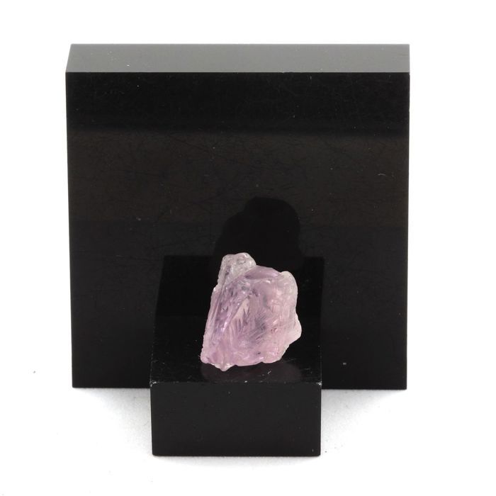 Pierres et Minéraux. Kunzite. 10.62 ct. Konar Province, Afghanistan.