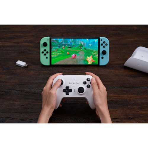 8bitdo Ultimate Bluetooth-контроллер с зарядной док-станцией, беспроводной профессиональный контроллер для Switch, Windows и Steam Deck (белый)