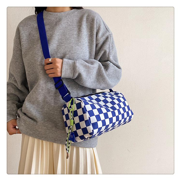 All-match One-shoulder Diagonal Wide-shoulder Boston Bag Fashion Pillow Bag