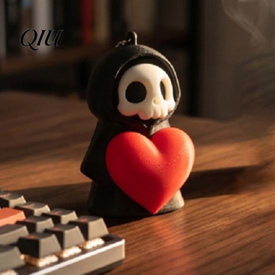 Halloween Party Decoration Holding Heart Grim Reaper Keychain Charm, 3D Printed Gothic Skull Decor with Spooky Bag Charm Ball Chain, Backpacks