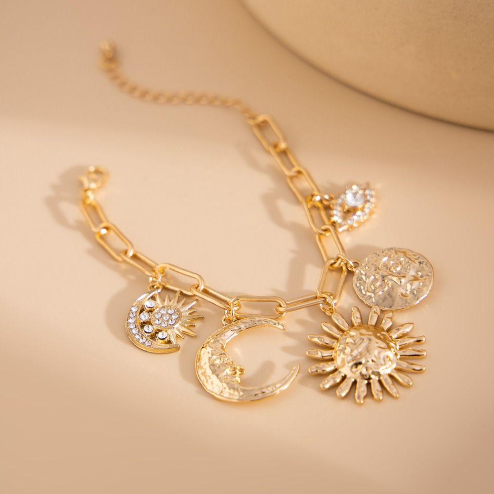 Fashion Chains Choker Heart Exaggeration Necklace Trendy Sun Moon Pendant  Beach