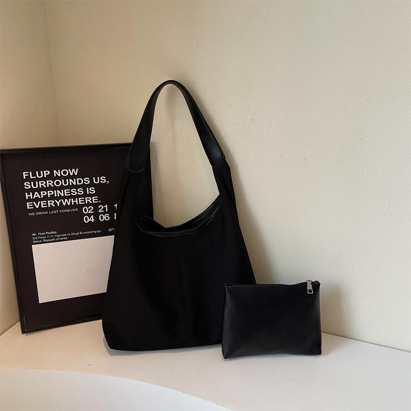 Large Capacity Bag for Women In Spring and Summer New Simple and Fashionable Shoulder Bag High-quality Casual Commuting Toy Bag
