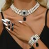 Женская мода Легкая роскошь Короткий стиль Имитация циркона Стразы Ожерелье Серьги Браслет Набор с цирконом Вечеринка Фестиваль Подарок