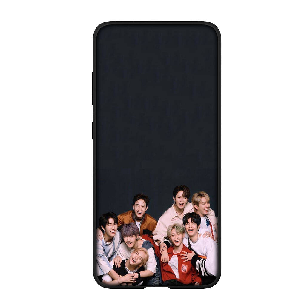 Для iPhone 17 16 15 Xiaomi Poco F7 F8 X7 X6 C85 C75 C71 M8 Redmi Note 14 13 12 11 Pro Max 14C 13C 15C A3 A4 Чехол для телефона Kpop Stray Kids SKZ K pop Обложка