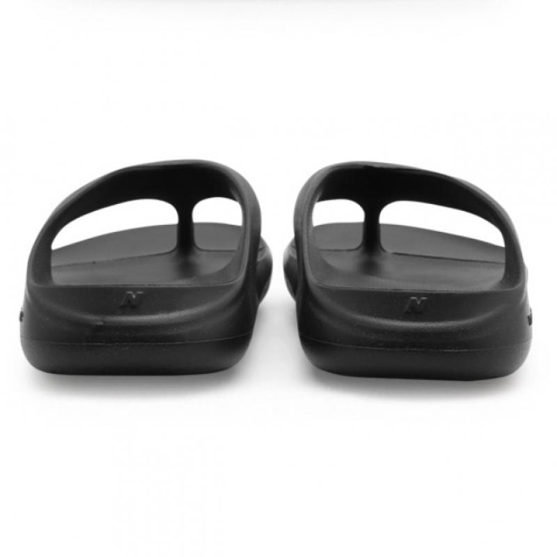 New Balance Полуклубные шлепанцы-вьетнамки черные