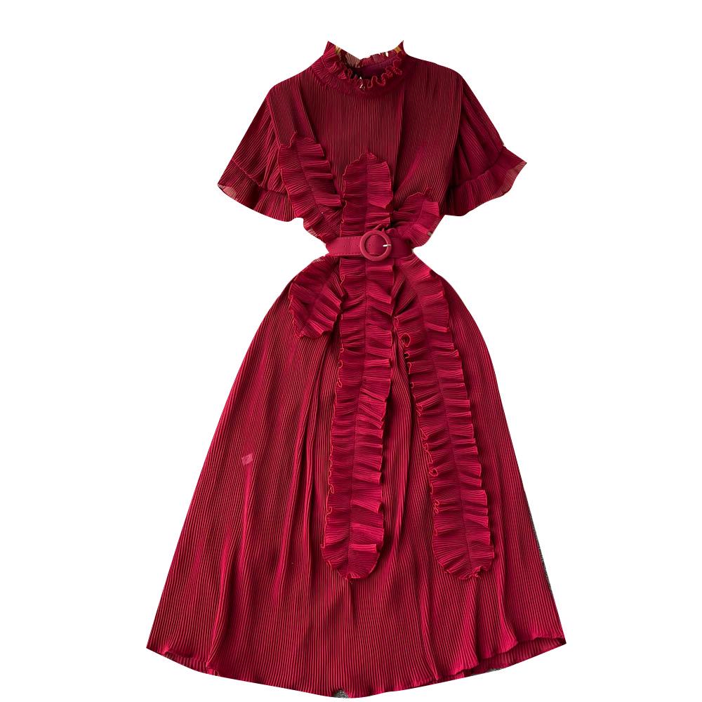 Летнее женское платье с короткими рукавами, оборками, талией и струящейся юбкой для отдыха на море