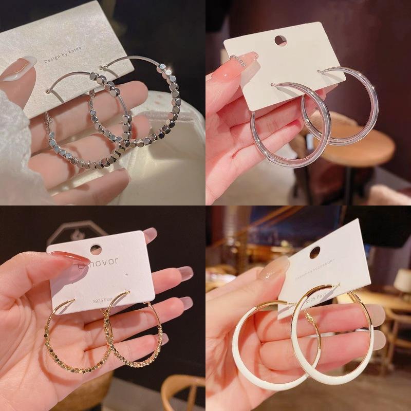 European and American fashion high-end atmospheric earrings trendy cool earrings versatile personalized party big earrings exquisite commuter earrings