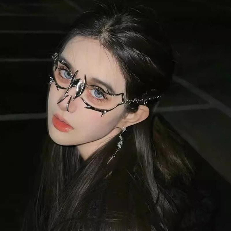 Маска Cyberpunk Metal Женская Niche Senior Аксессуары для носа Мужская Y2K Механическая Ветер Хэллоуин Cos Маска для лица Цепочка