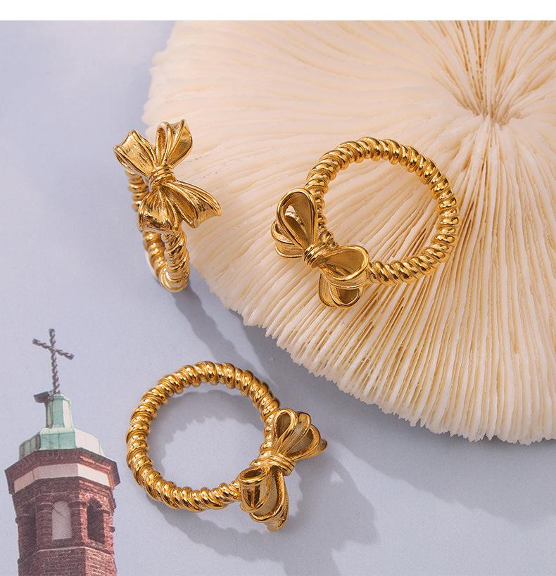 Элегантное кольцо-бантик «Императрица Цыси»: Роскошные позолоченные ювелирные изделия из титановой стали для женщин