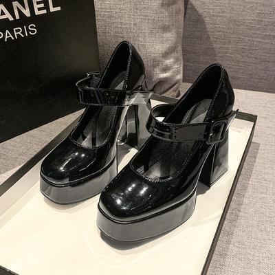 Французская мода Мэри Джейн одинарная обувь 2025 новая весна и лето универсальный толстый каблук мелкий вырез ремешок с пряжкой на одно слово туфли на высоком каблуке женские