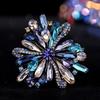 Retro Flower Brooch for Women, Luxurious and Elegant Crystal Brooch, A Niche and High-end Brooch