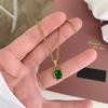 Сине-зеленый Шампанское Драгоценный Камень 18K Позолоченная Титановая Сталь Ретро Ожерелье - Модный Европейский Американский Стиль для Женщин и Пар.