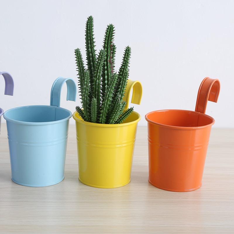 Hanging Planter Flower Holders with Detachable Hooks for Indoor Outdoor Garden Balcony Fence Railing Decoration