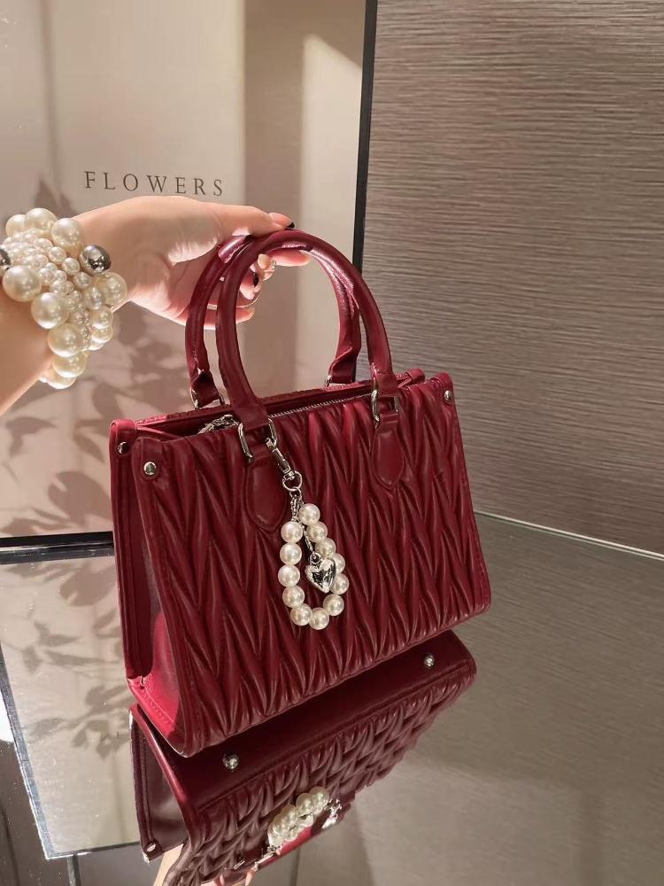 High Texture Leather Embossed Design Women's Handbag High Quality New Versatile Crossbody Bag Pleated Underarm Shoulder Bags