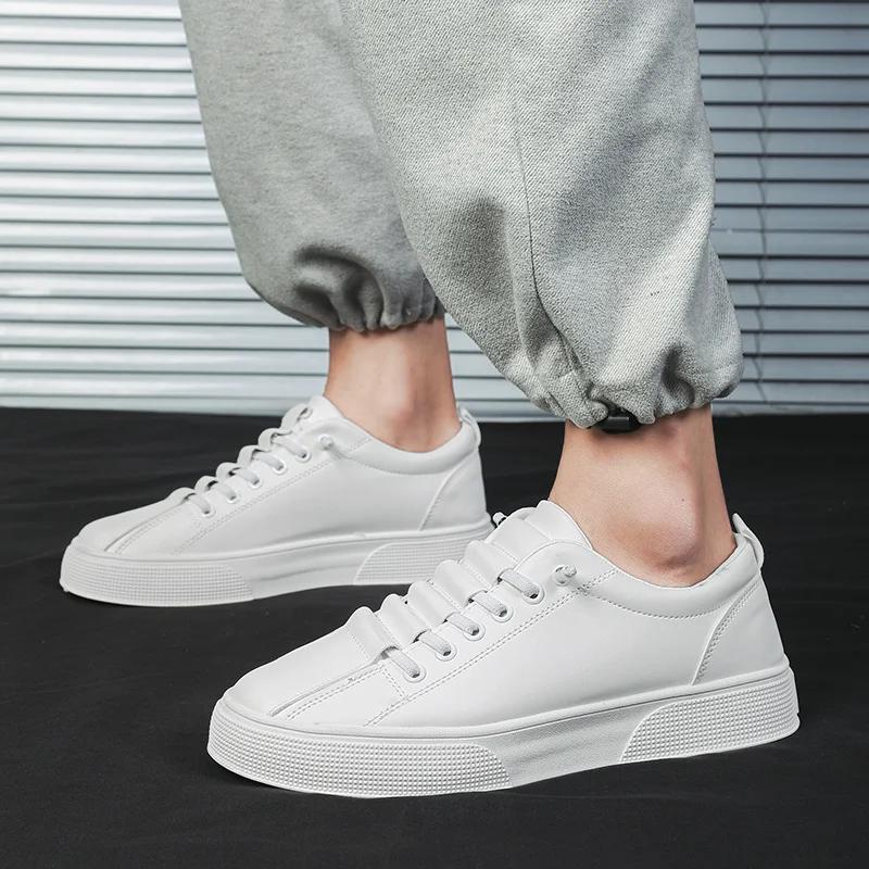 2025 Новые классические черные туфли, мужские модные кожаные кроссовки, удобные мокасины без застежек, кроссовки на плоской подошве, мужские повседневные туфли для скейтбординга