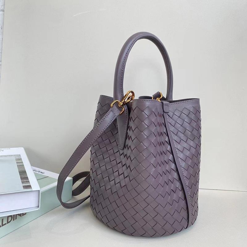 Новая плетеная сумка-ведро кожаная женская модная портативная сумка-мессенджер детская и мамина сумка нишевый дизайн портативная