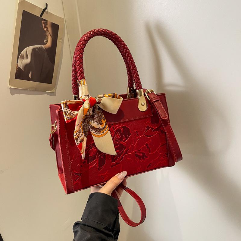 Премиальная красная сумка Princess Diana для женщин 2024 года, новая вместительная свадебная сумка через одно плечо