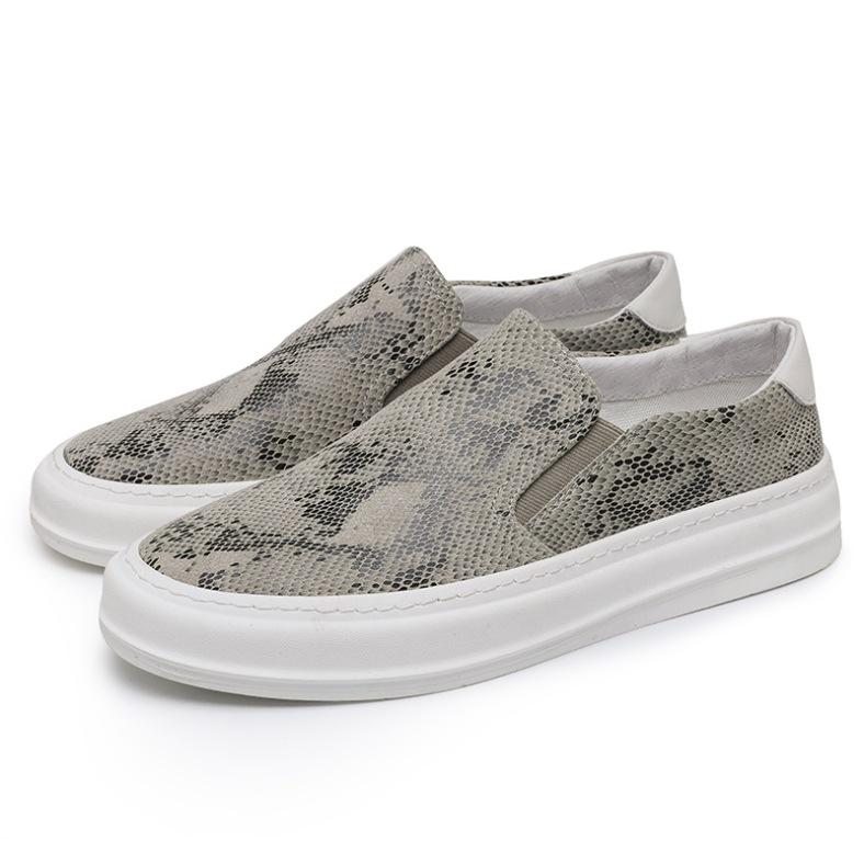 Мужская обувь европейской станции, высококлассные белые туфли, осень 2025, трендовая спортивная и повседневная мужская универсальная обувь на доске из коровьей кожи первого слоя