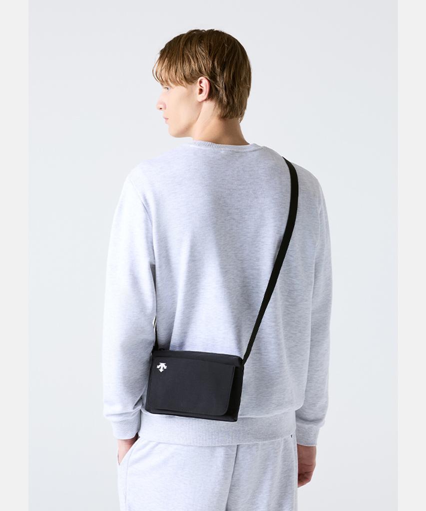 Сумка через плечо Descente Flat Черная Sr123Ubg18