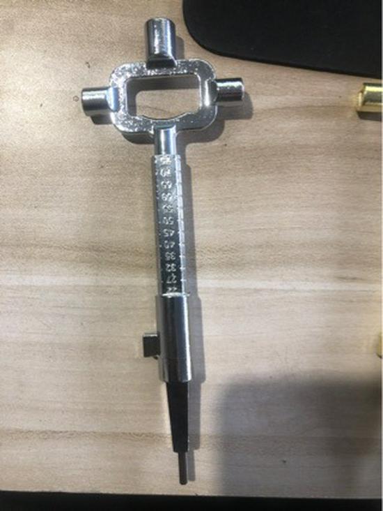 Инструмент для установки и регулировки корпуса цилиндрового замка – Ключ и Инспекция для Дверей и Окон