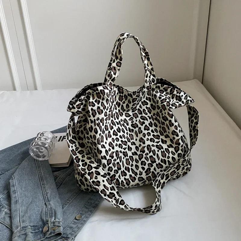 Casual Nylon Leopard Shoulder Bags Versatile Crossbody Bags for Women New Commuting Free Shipping Zipper High Capacity