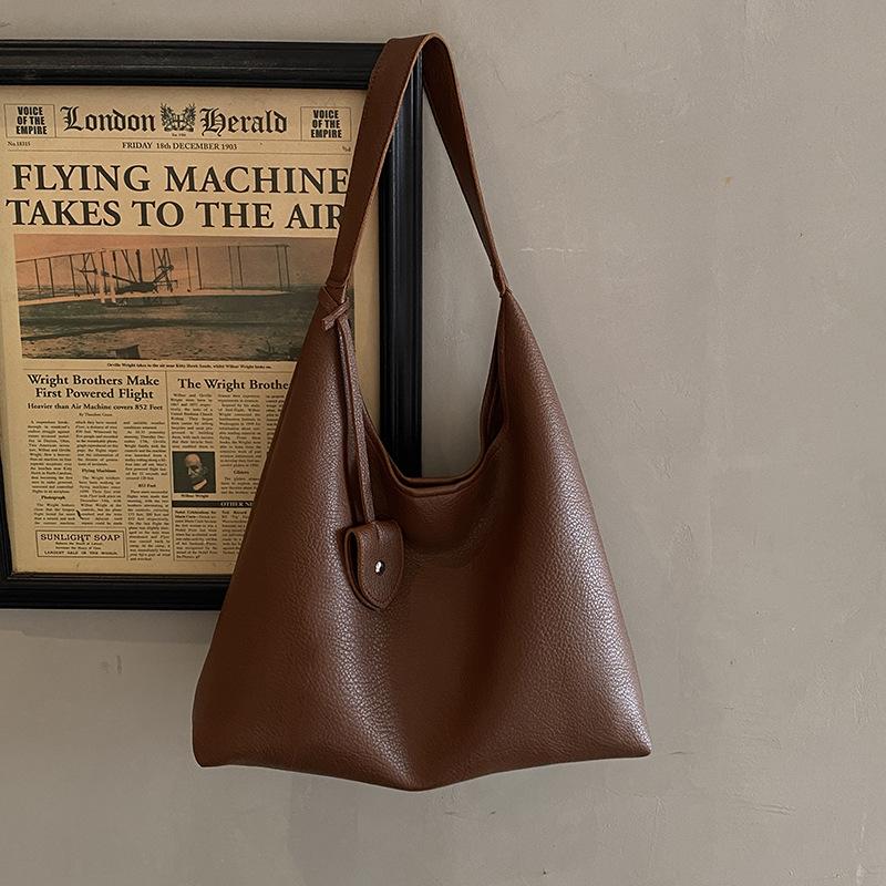 Сумка премиум-текстуры большой вместимости женская 2025 осень-зима новая Maillard расслабленная повседневная на плечо тоут