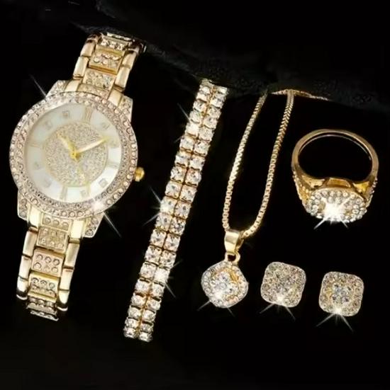 Rhinestone Luxury Women's Wristwatch: Fashionable Steel Chain with Small Dial