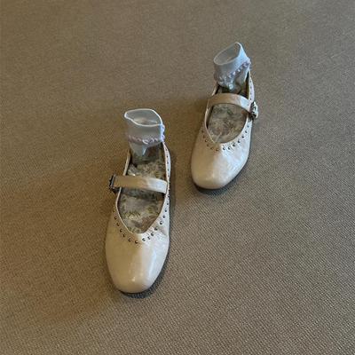 Версия из овчины ~ ретро кожаные туфли Мэри Джейн с круглым носком и неглубоким горлом, женские универсальные туфли с плоским дном и заклепками, одно слово с обувью для поездок на работу