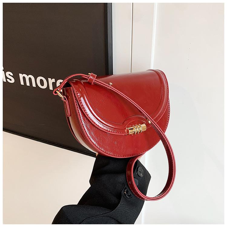 Ielgy Korean Niche Underarm Bag Retro Saddle Bag High-End Fashion Crossbody