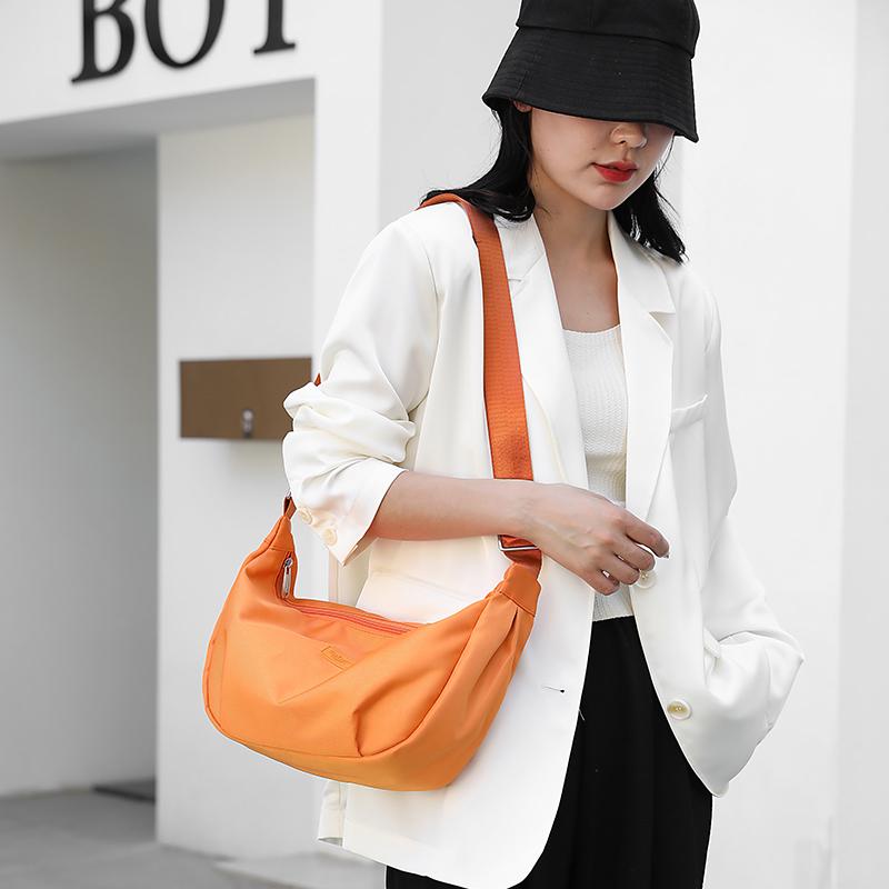 Large Capacity Nylon Bag Women's Shoulder Bag Crossbody Bag Solid Color Hobo Bag