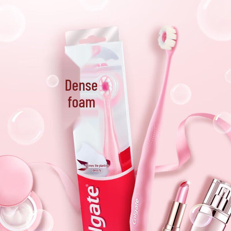 Colgate Мягкая зубная щетка с бамбуковым углем (Binchotan)