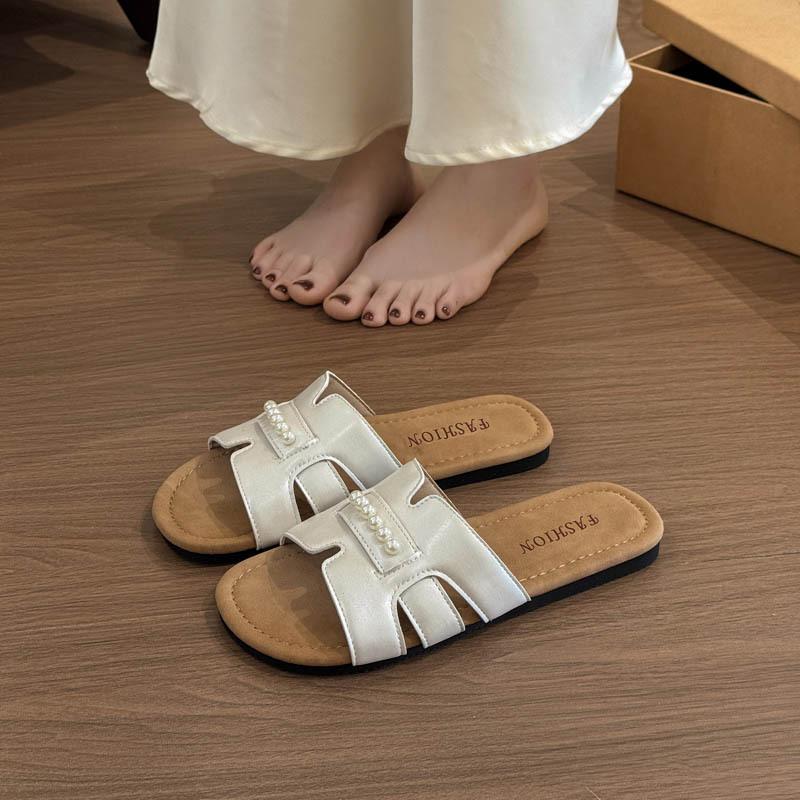 Internet Celebrity Soft-soled Cool Slippers Women Wear 2025 Summer New Beach Shoes Fairy Style with Skirt Flat Bottom One-word
