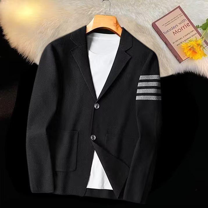 Мужской кардиган с узкими лацканами: Свитер с четырьмя карманами на весну и осень