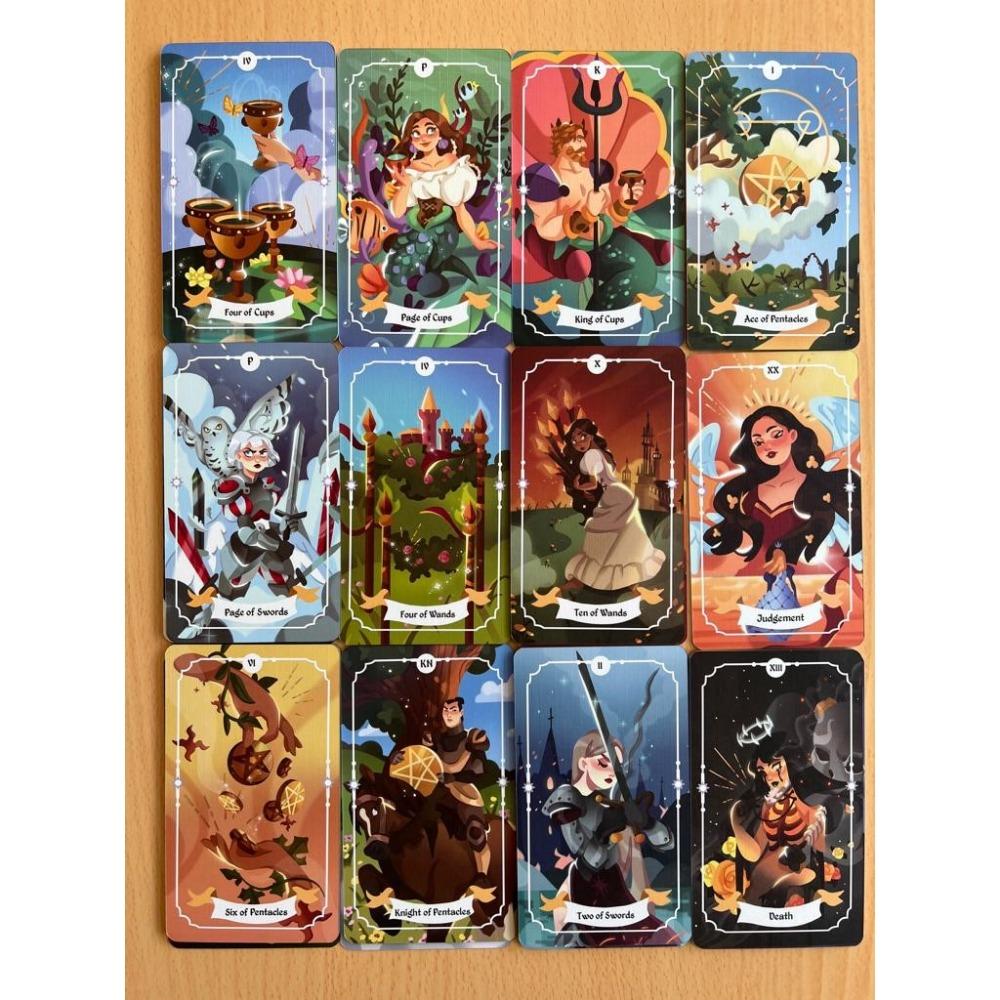 Колода Таро Witchy Magic размером 12*7 см. Очаровательная колода Таро из 78 карт, созданная с волшебными и очаровательными иллюстрациями и простым для понимания путеводителем.