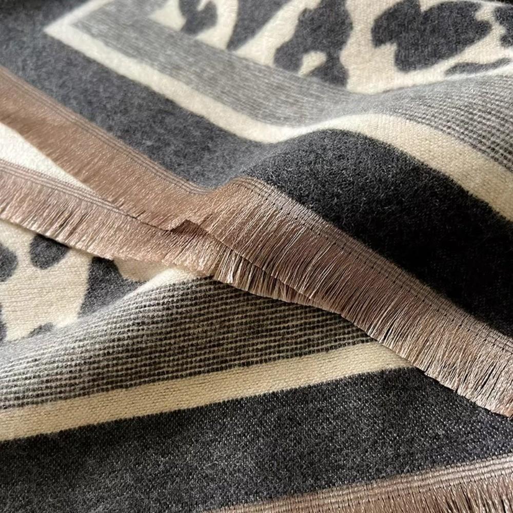 Winter Warm Cashmere Scarf Vintage Leopard Print Fringed Shawls Elegant Tassel Scarves Women Gift