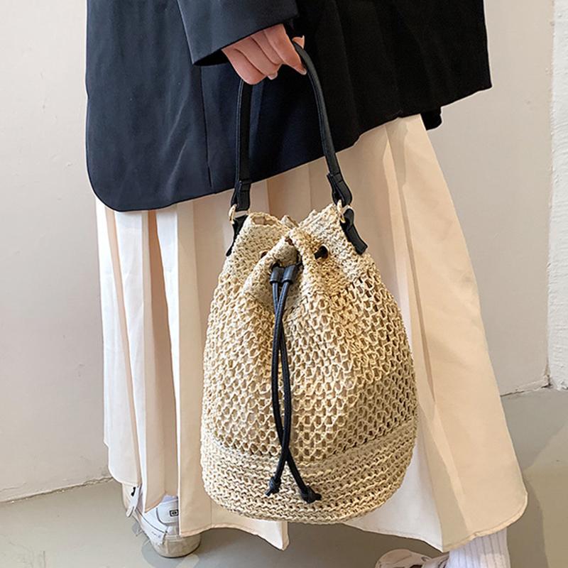 Летняя плетеная соломенная сумка-ведро для женщин Простая пляжная сумка через плечо на шнурке