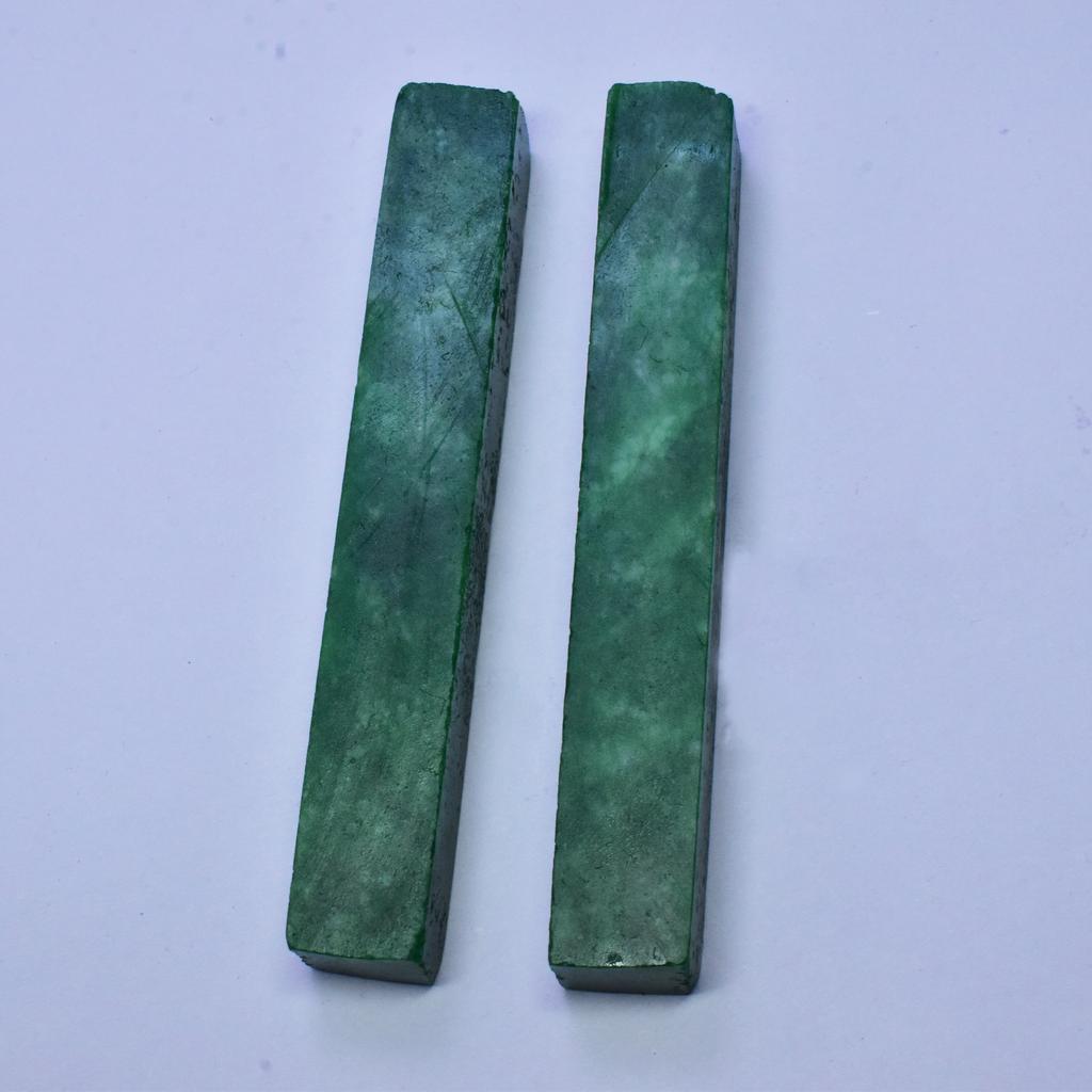 Green Emerald 193.45 Ct Natural Colombian Uncut Rough Loose Gemstone
