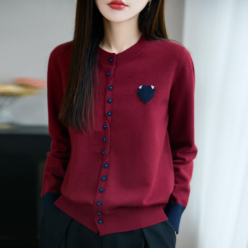 Ранняя осень Новый трикотажный кардиган с круглым вырезом и длинными рукавами, женский свитер с цветными блоками и лоскутным дизайном в форме сердца