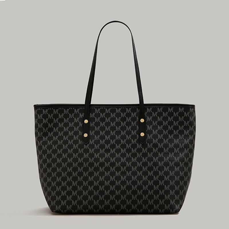 Женская сумка высокого класса большой вместимости, новая модная нишевая универсальная сумка для поездок на работу 2025 года, модная сумка-тоут на одно плечо