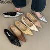 Fashion SUOJIALUN Spring New Brand Women Flat Shoes Fashion Pleated Ladies Elegant Boat Shoes Pointed Toe Shallow Slip On Single Shoes