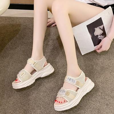 Женские летние сандалии в спортивном стиле