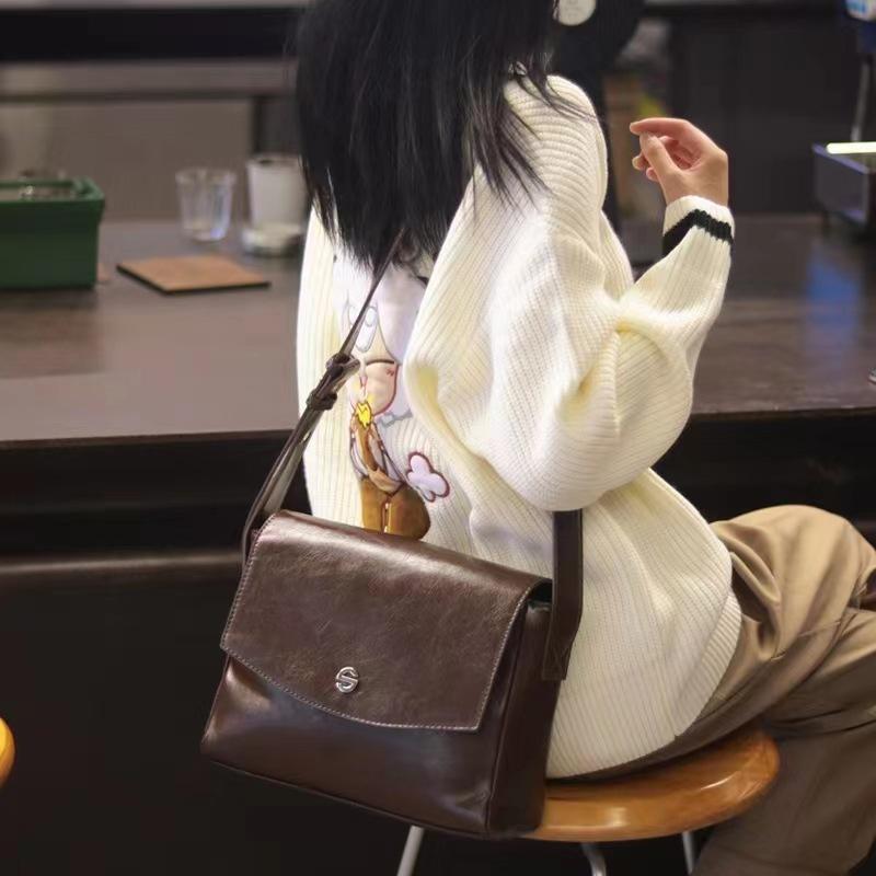 Новая нишевая дизайнерская сумка осень-зима ретро большая вместительная текстурированная сумка-мессенджер для通勤