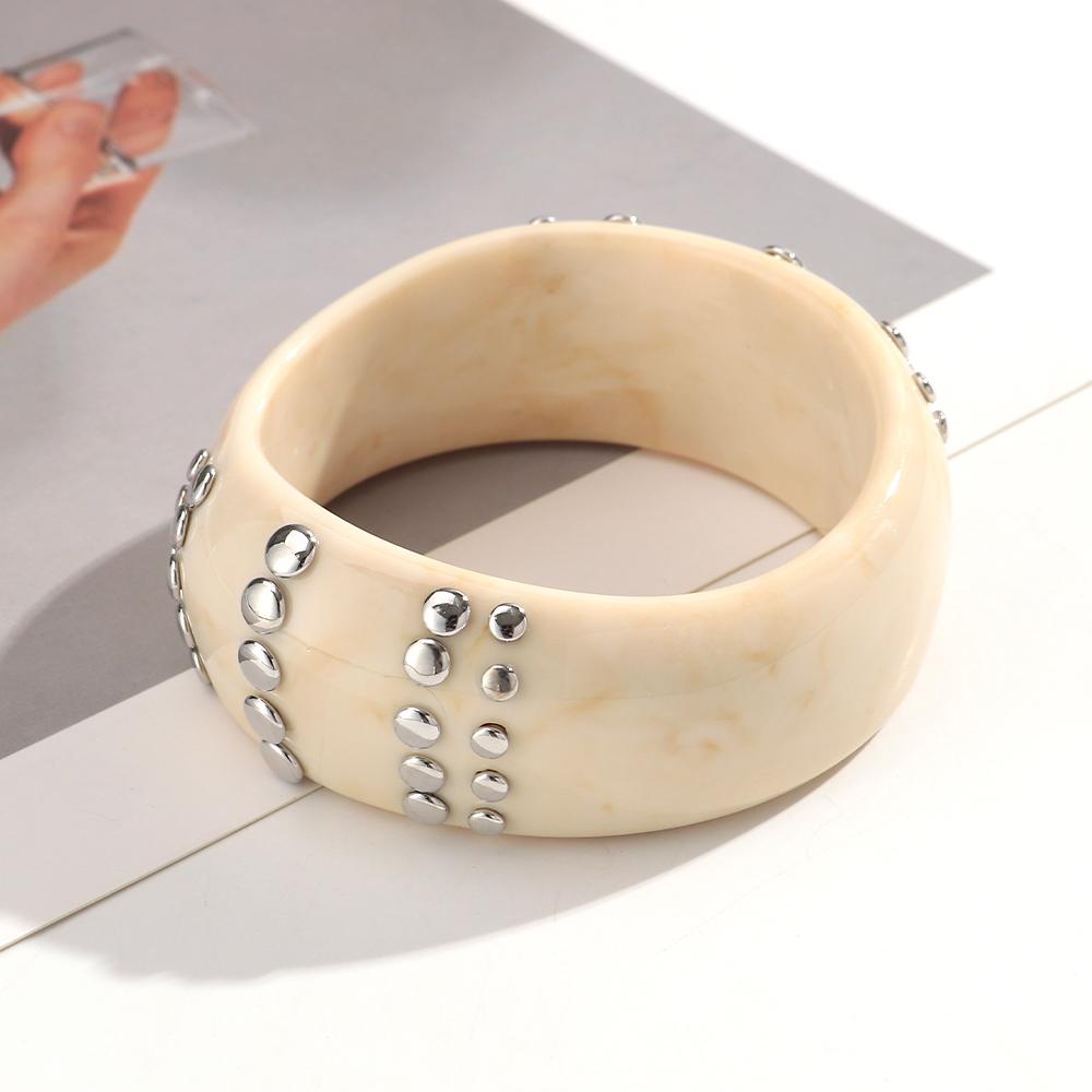 New Trendy Inlaid Golden Beads Wide Bangle for Women Vintage Resin Studs Geometric Chunky Bracelets HipHop Punk Jewelry Gift