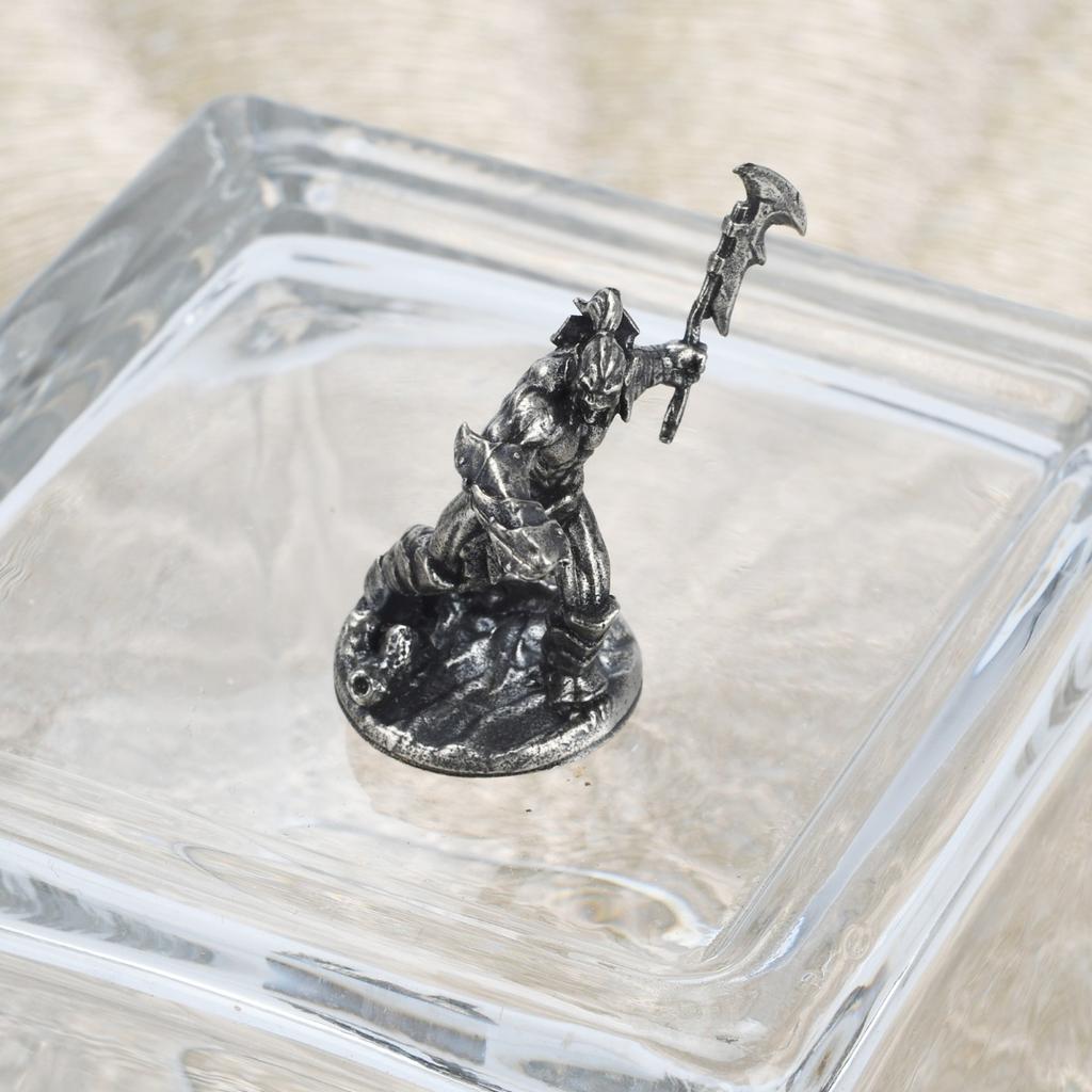 Винтажная латунь цвета слоновой кости, модели солдат орков Warcry, настольные украшения, декорации, игровая миниатюрная фигурка, аксессуары, подарки для мужчин